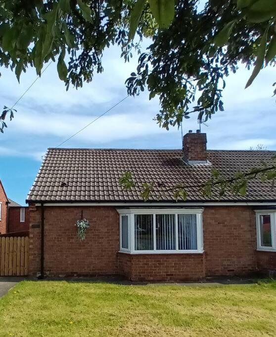 Bungalow In Shildon County Durham Buitenkant foto